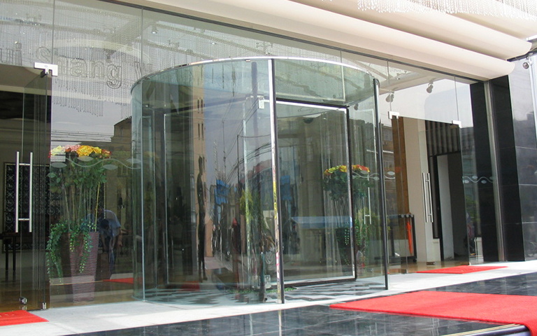 旋轉(zhuǎn)門(mén)